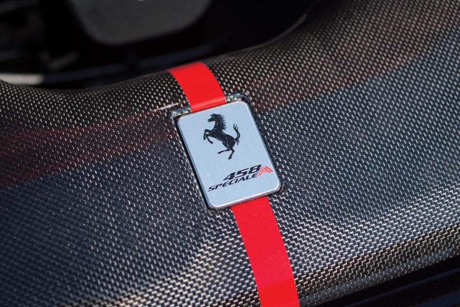 Моторный отсек Ferrari 458 Speciale A 2014 года  (NA) (фото 6 из 34)